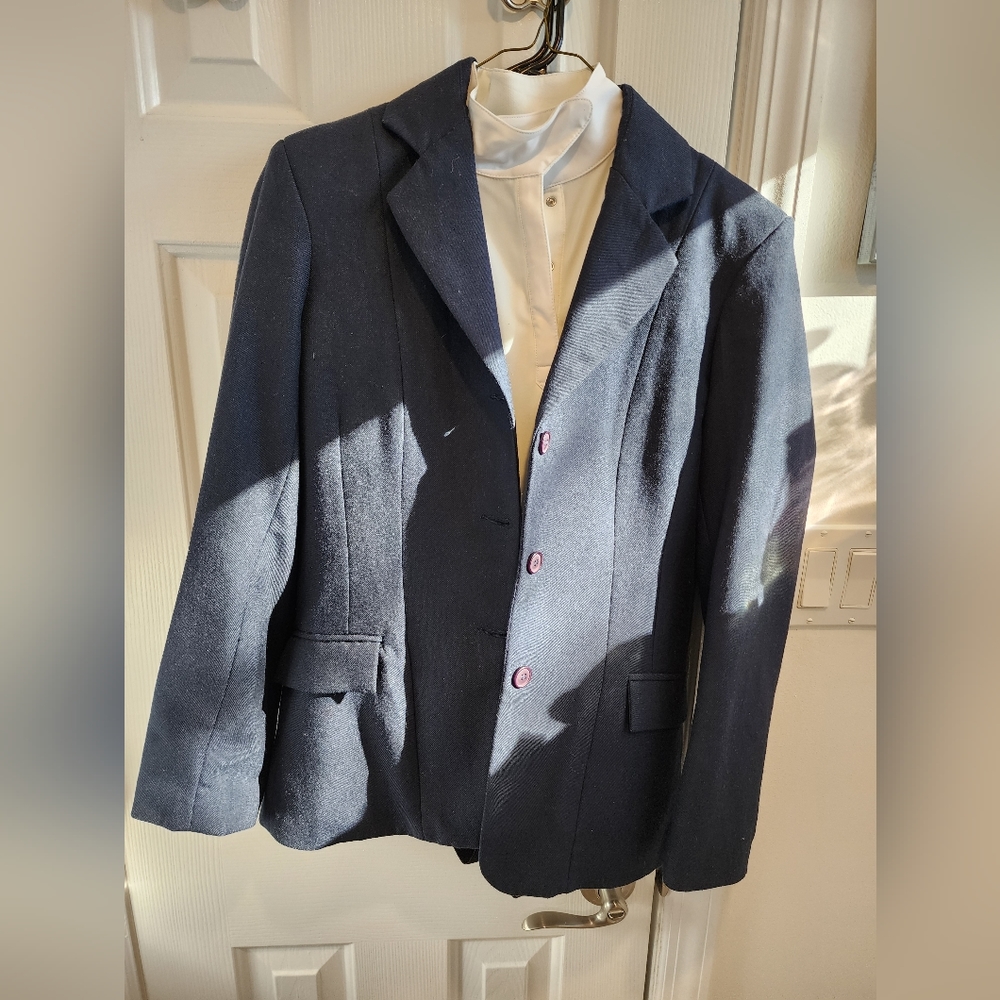 Equestrian Competition Jacket ‐ Girls Size 6.